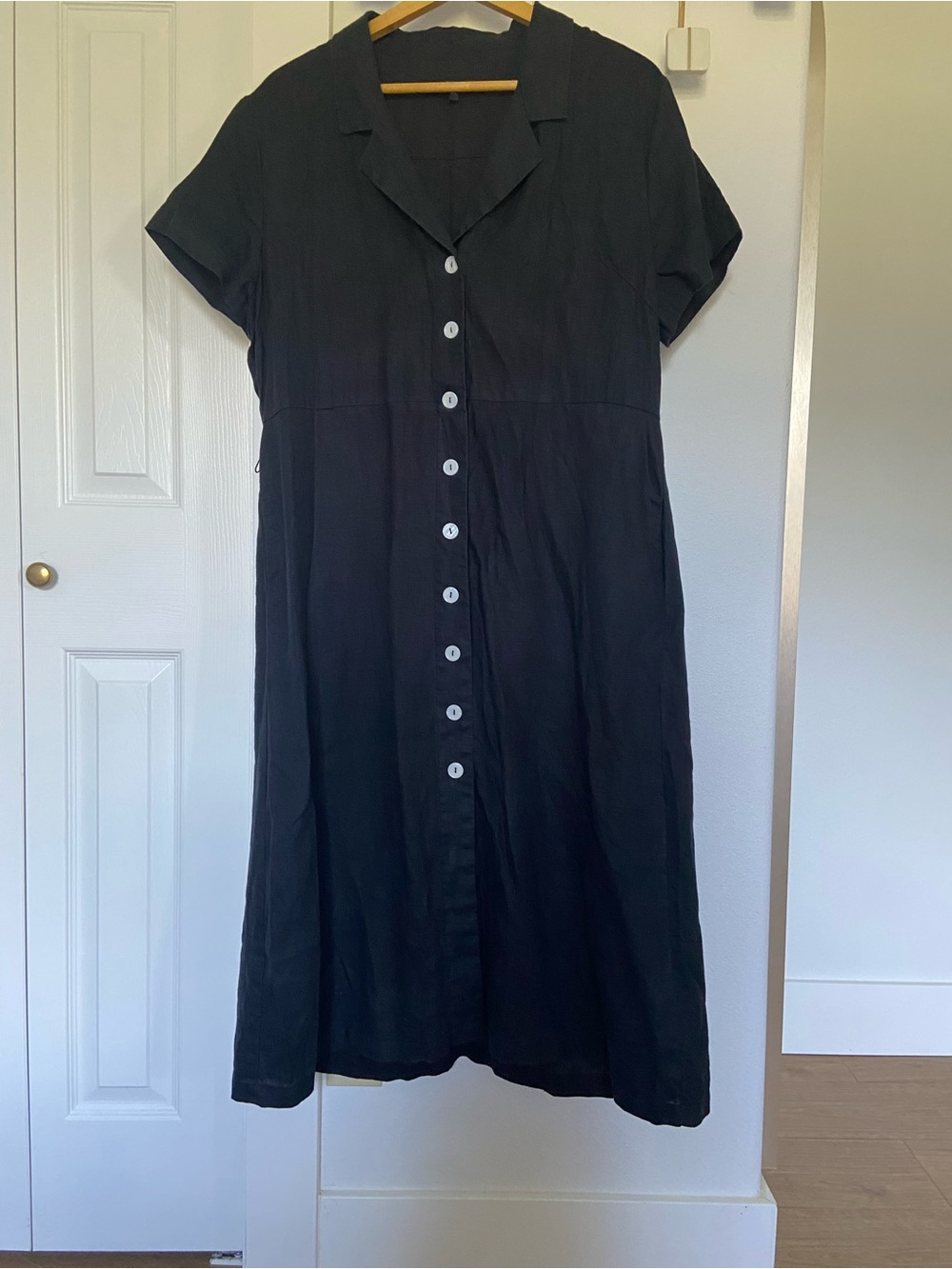 Quince Black Linen Button-Front Midi Dress Side Pockets - Picture 2 of 10